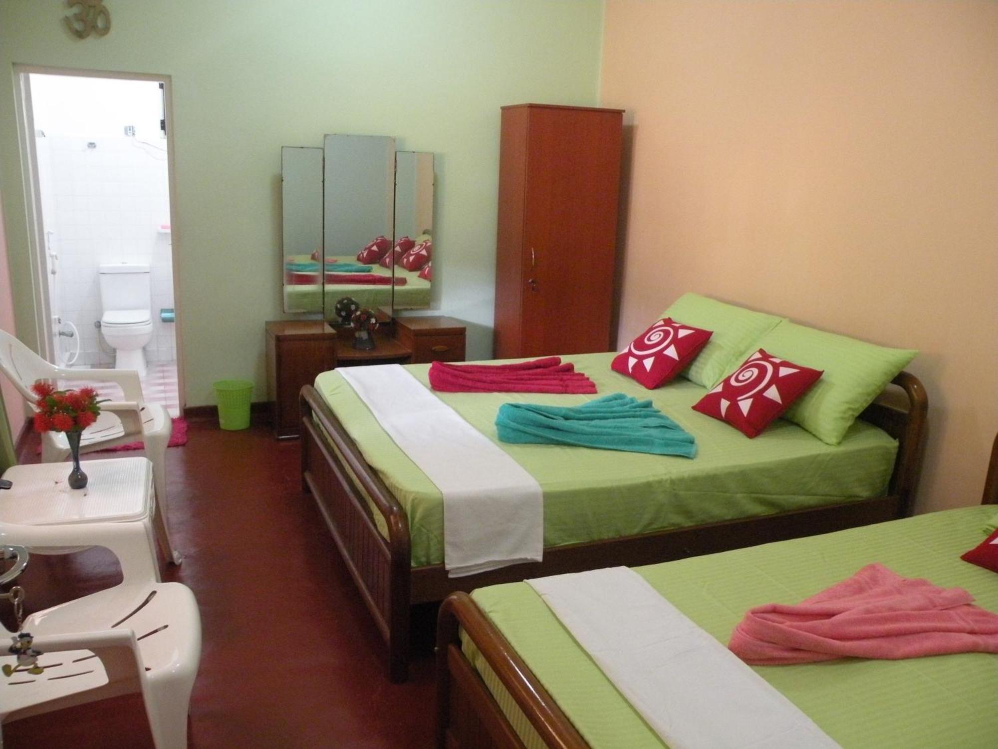 Henderson Airport Residence Negombo Habitación foto