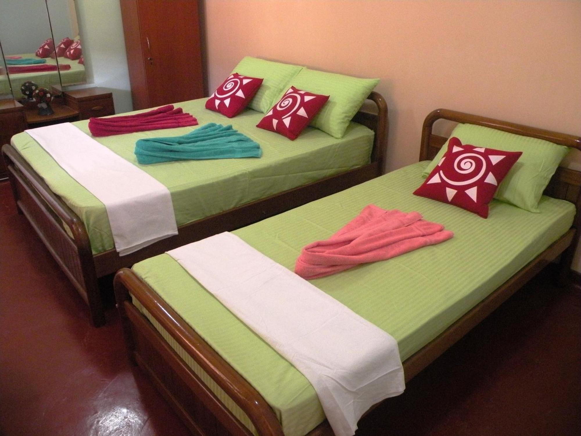 Henderson Airport Residence Negombo Habitación foto