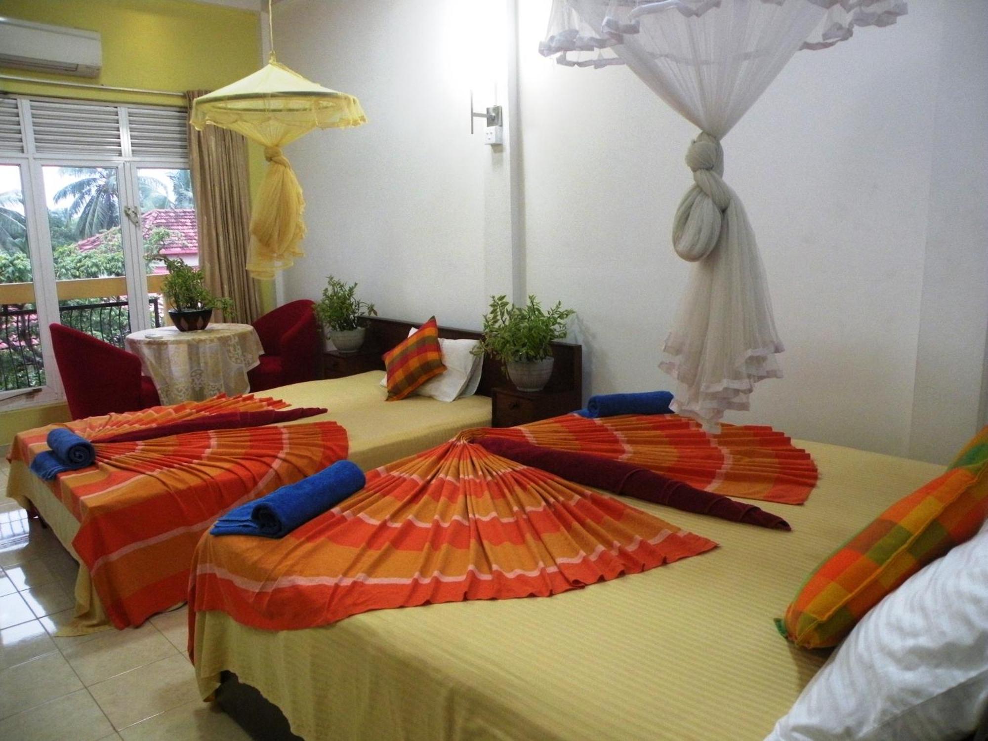 Henderson Airport Residence Negombo Habitación foto
