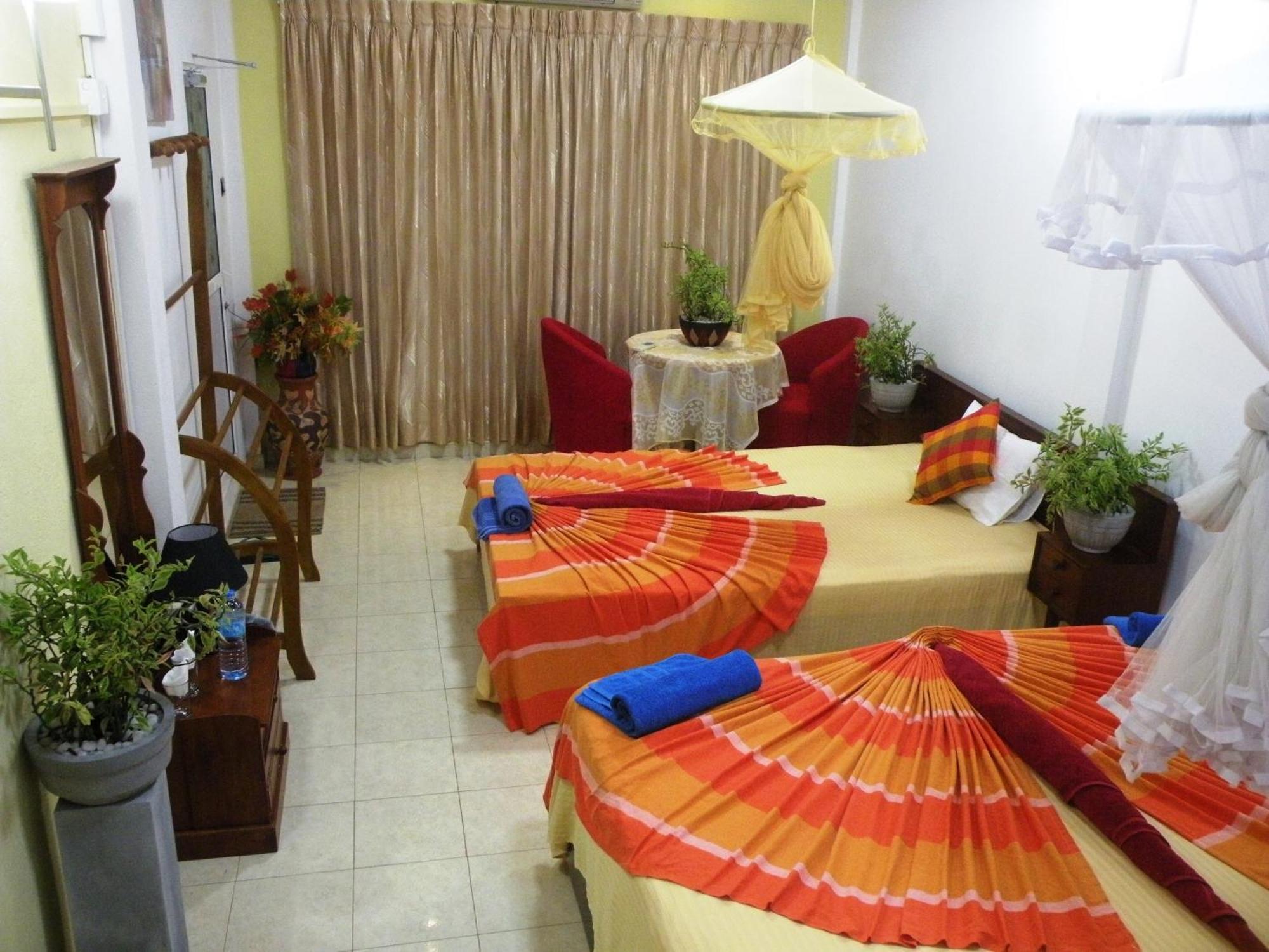 Henderson Airport Residence Negombo Habitación foto